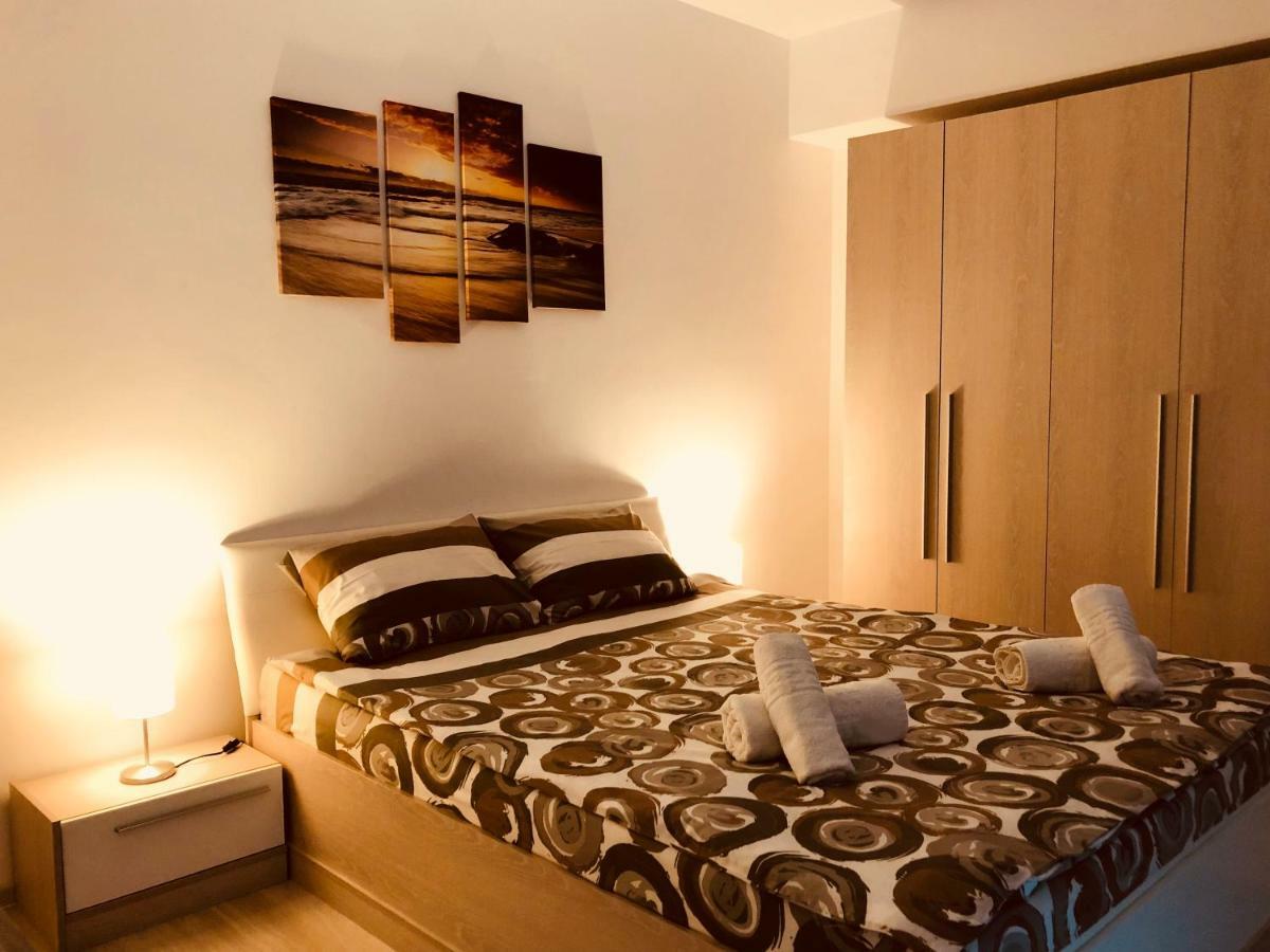 Eme Apartments Brasov Luaran gambar