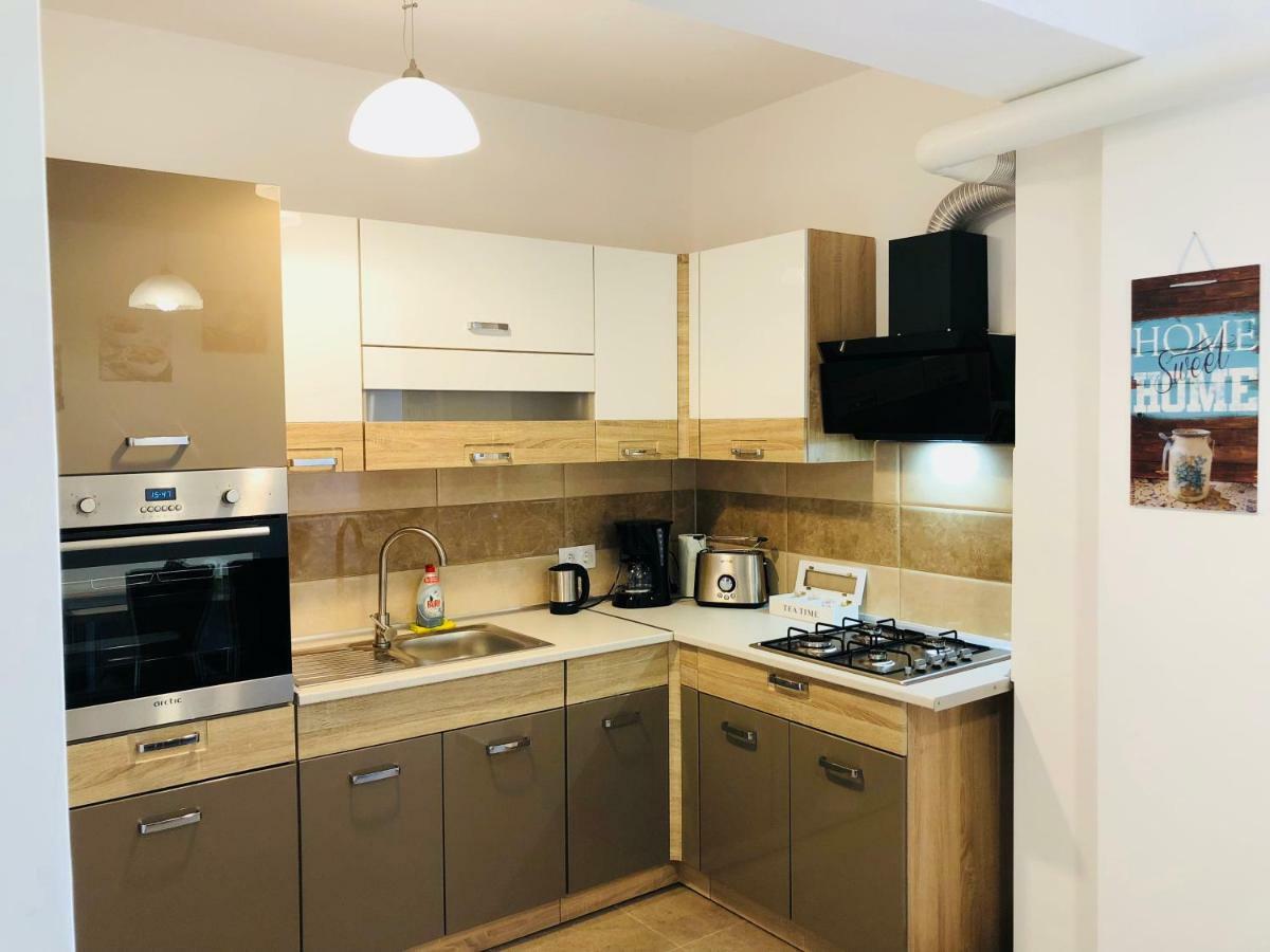 Eme Apartments Brasov Luaran gambar