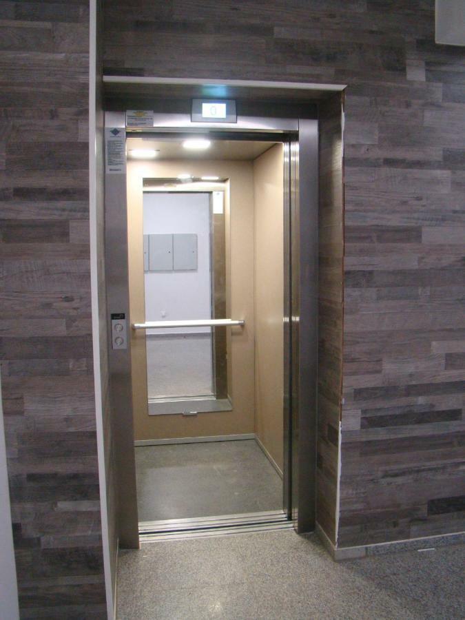 Eme Apartments Brasov Luaran gambar