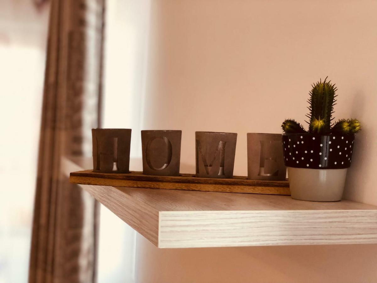 Eme Apartments Brasov Luaran gambar